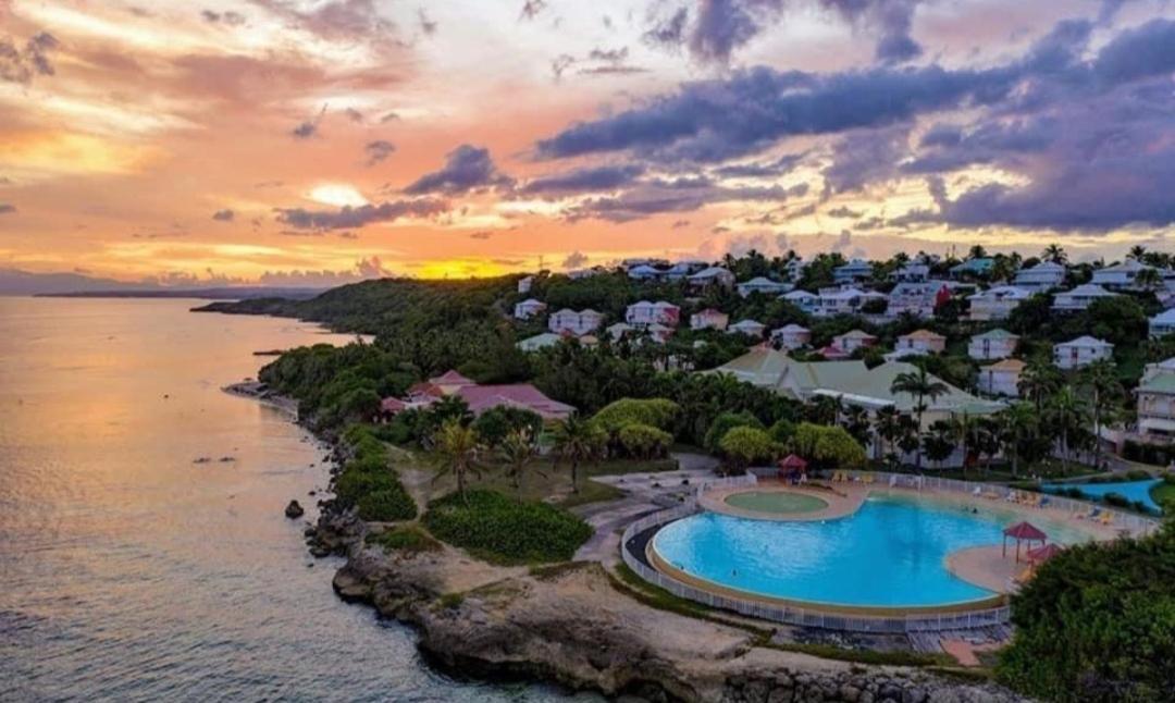 L'Oiseau Du Paradis Vue Mer Studio A Saint Francois A 100 M De La Plage Exterior photo